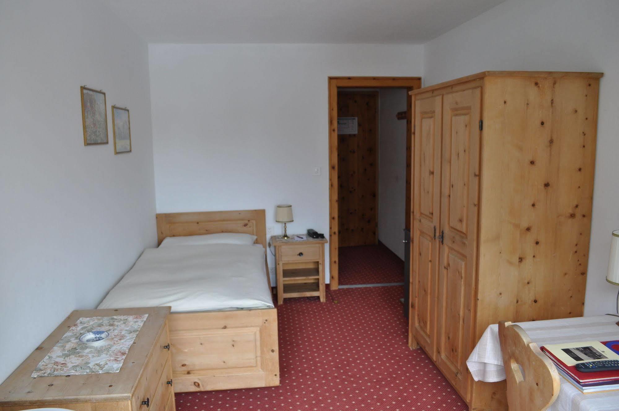 Hotel Bernina Pontresina Zewnętrze zdjęcie