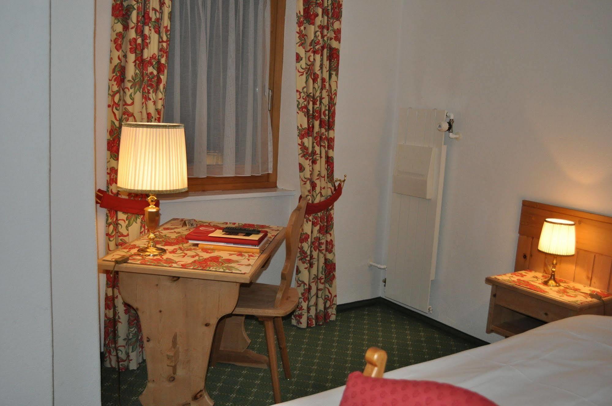 Hotel Bernina Pontresina Zewnętrze zdjęcie
